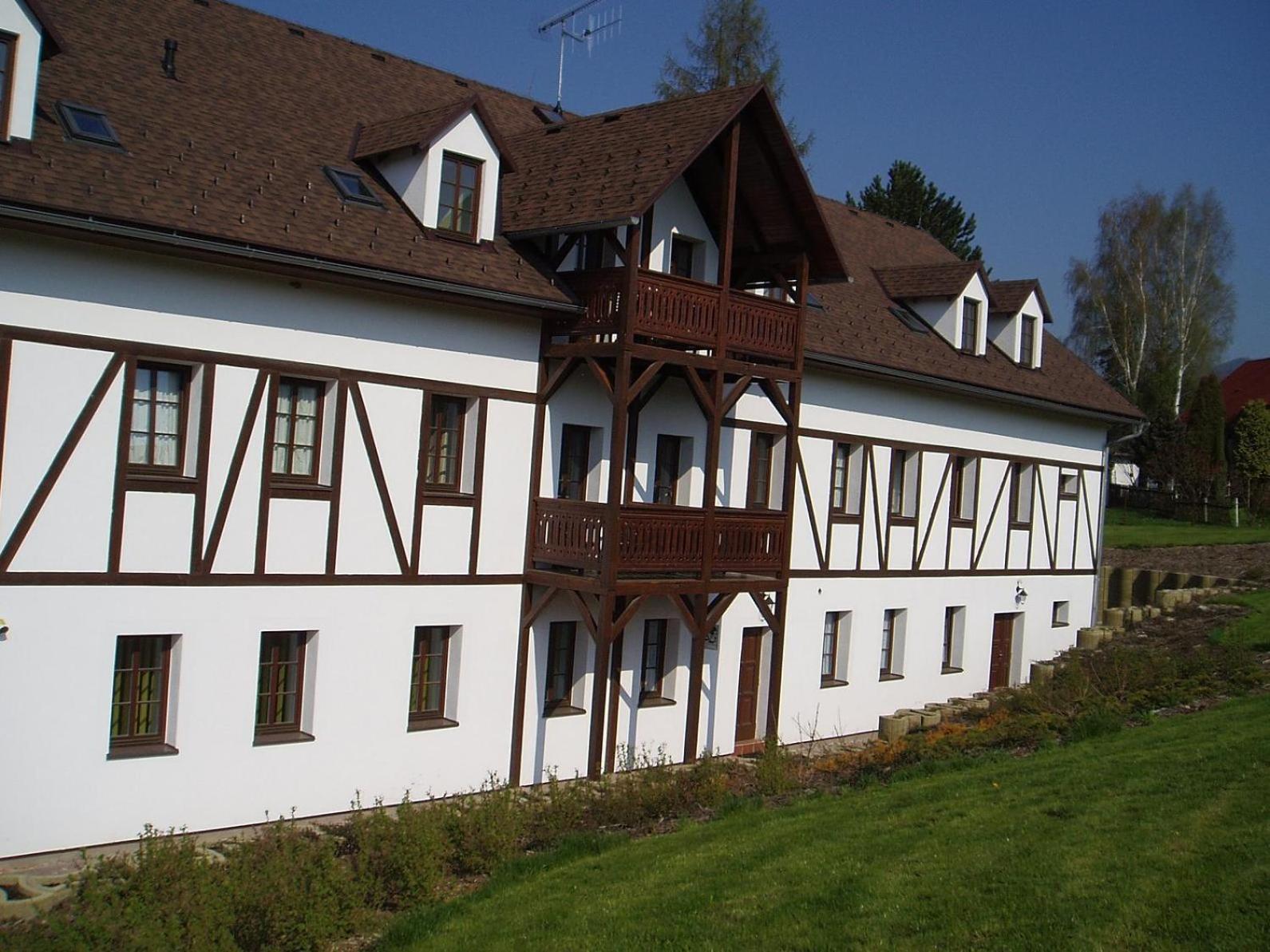 Restaurace A Penzion Ceska Hospoda Heřmanice Buitenkant foto